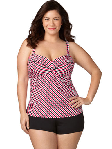 5 TIPS FOR CHOOSING A PLUS-SIZED BATHING SUIT